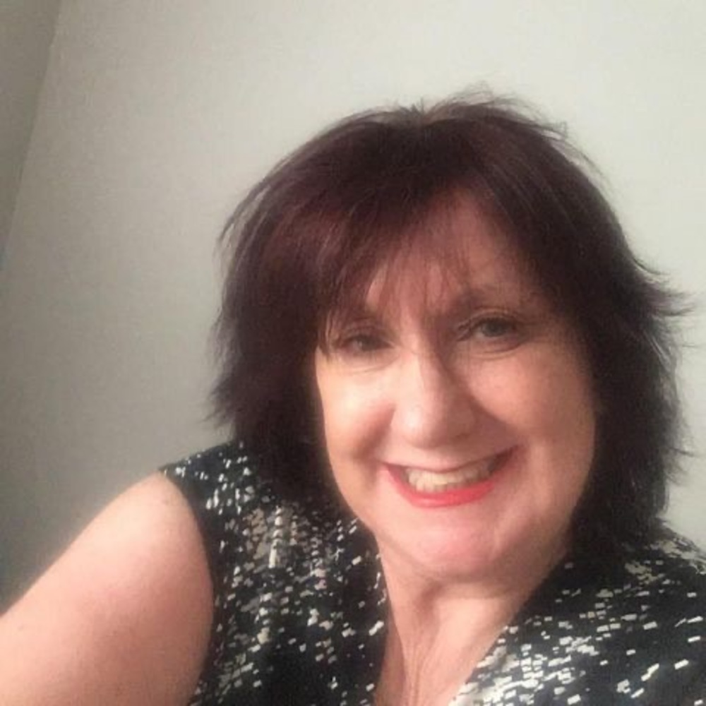 Meet your Posher, Elizabeth